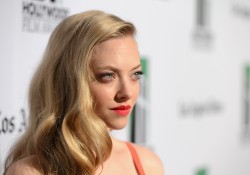 Amanda Seyfried アマンダ・セイフライド