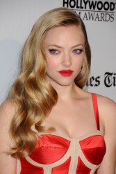 Amanda Seyfried アマンダ・セイフライド