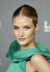 Rosie Huntington Whiteley ロージー・ハンティントン・ホワイトレー