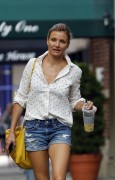 Кэмерон Диаз (Cameron Diaz) Out And About in NYC 02.08.12 (8xHQ) 1490ad218758779