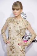 Taylor Swift テイラー・スウィフト