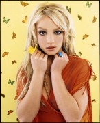 Britney Spears 5aa45d221532517