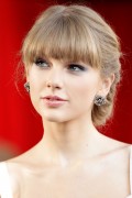 Taylor Swift テイラー・スウィフト