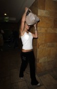 Бритни Спирс (Britney Spears) at the International Dance Studios in Hollywood, 10.15.08 (23xHQ) C0280b223617366