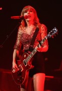 Тейлор Свифт (Taylor Swift) performs Onstage during KIIS FM's 2012, Live, 01.12.12 - 149xHQ 39c036223667168