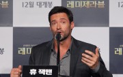 Хью Джекман (Hugh Jackman) 'Les Miserables' press conference in Seoul, 26.11.12 - 23хHQ D7aea0237772314