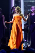 Кайли Миноуг (Kylie Minogue) sings at the Nobel Peace Prize Concert at Oslo Spektrum in Oslo, 11.12.12 (3xHQ) C1c23e244413625