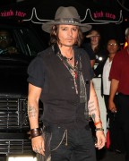 Джонни Депп (Johnny Depp) Leaves a Party at Pink Taco on August 6th - 22хHQ 224a1e244611008