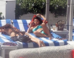 Haley King Bikini Candids In Miami w/Gomez x 18