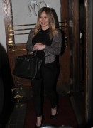 Хилари Дафф (Hilary Duff) Night out in Los Angeles (26.01.2013) - 14xHQ 39b9ca259347470