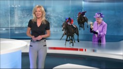 Ulrike von der Groeben "RTL Aktuell" 21.06.13 90x - Celebs -