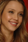 http://thumbnails104.imagebam.com/26522/c53b26265216379.jpg