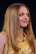 Amanda Seyfried - Meet The Actor event at the Apple Store in London 08/13/13
