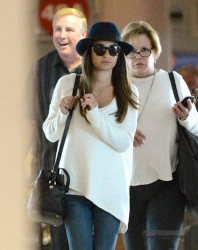 Lea Michele - Arriving at LAX - September 15, 2013 (12x)