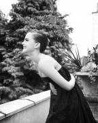 Эмма Уотсон (Emma Watson) Mariano Vivanco Photoshoot 2011 (13xHQ) Bf203f282898464