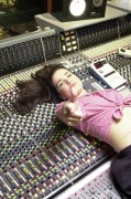 Наталия Орейро (Natalia Oreiro) Music Studio Photoshoot (9xHQ) 2ce969284267941