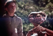 Инопланетянин / E.T. the Extra-Terrestrial (Дрю Бэрримор, 1982)  9d90f7287724811