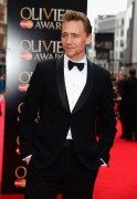 Том Хиддлстон (Tom Hiddleston) The Laurence Olivier Awards at The Royal Opera House, London 28.04.2013 - 7xHQ A73830287723786
