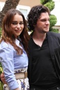 Эмилия Кларк (Emilia Clarke) Game Of Thrones Press Conference (Los Angeles, 18.03.2013) E21dcd293524527