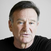 Робин Уильямс (Robin Williams) World's Greatest Dad - Photocall, Los Angeles, 2009 (33xHQ) 67f6fe305516376