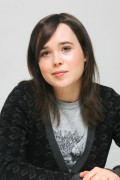 Эллен Пейдж (Ellen Page) Juno Press Conference (06.11.2007) 62ad86308167170