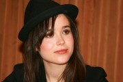 Эллен Пейдж (Ellen Page) To Rome with Love - Portrait Session 2012 - 24xHQ 4b7163308796500