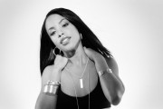 Алия (Aaliyah) фотограф Hype Williams - 5xHQ 651408310006373
