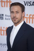 Райан Гослинг, Эмма Стоун (Emma Stone, Ryan Gosling) 'La La Land' premiere, Toronto (September 12, 2016) - 99xНQ 1f9d9b552224319