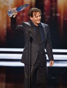 Джонни Депп (Johnny Depp) 43rd Annual People's Choice Awards, 18.01.2017 (109xHQ) 9303cf552229379