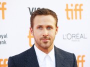 Райан Гослинг, Эмма Стоун (Emma Stone, Ryan Gosling) 'La La Land' premiere, Toronto (September 12, 2016) - 99xНQ Cf0d75552225192