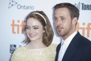 Райан Гослинг, Эмма Стоун (Emma Stone, Ryan Gosling) 'La La Land' premiere, Toronto (September 12, 2016) - 99xНQ F576f3552224922