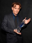Джонни Депп (Johnny Depp) 43rd Annual People's Choice Awards, 18.01.2017 (109xHQ) 012dce552230110