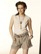Кристен Стюарт (Kristen Stewart) фотосессия для журнала Elle (2010) (138xHQ) Ffe669556141773