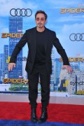 Роберт Дауни мл. (Robert Downey Jr.) Spider-Man Homecoming' Premiere, 28.06.2017 (55xHQ) 338fea558920563