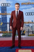 Камерон Монахэн (Cameron Monaghan) 'Spider-Man Homecoming' Premiere, Los Angeles, 28.06.2017 (54xHQ) Dfba64558936633