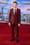 Камерон Монахэн (Cameron Monaghan) 'Spider-Man Homecoming' Premiere, Los Angeles, 28.06.2017 (54xHQ) Eaab98558936023
