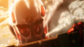 经典的第一话 巨大巨人一道闪电 然后现身在50米的围墙