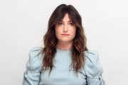 Kathryn Hahn Fakes